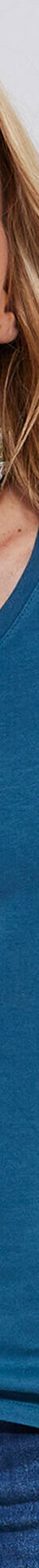 T-shirt col V manches longues (bleu prusse) T-shirt col V manches longues (bleu prusse)